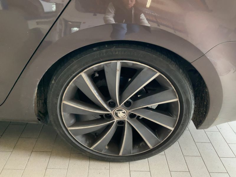 Skoda Octavia 2.0 TDI Laurin & Klement 2017 – снимка 5