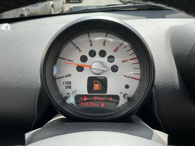 MINI Countryman Cooper D — zdjęcie 4
