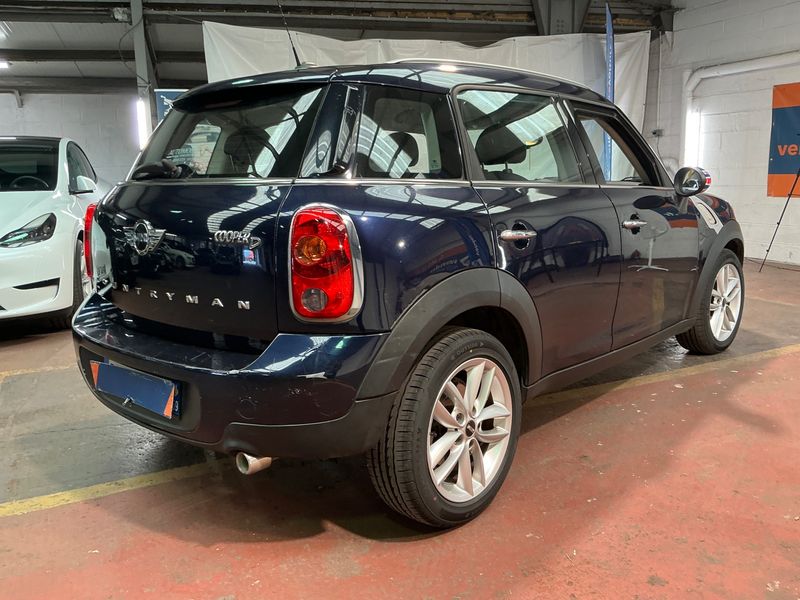 MINI Countryman Cooper D — zdjęcie 2