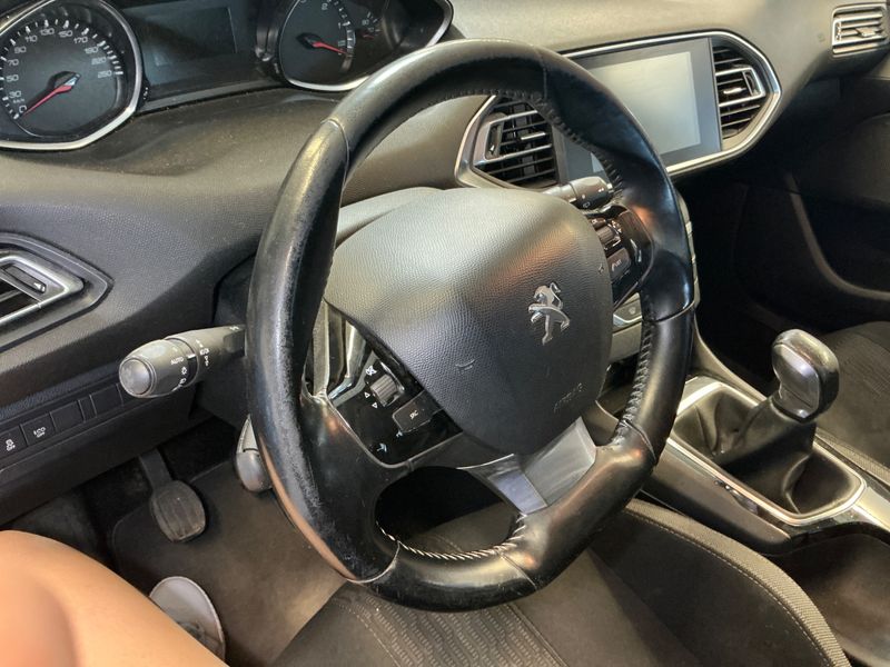 Peugeot 308 1.6 Blue-HDi Style 2016 – снимка 25