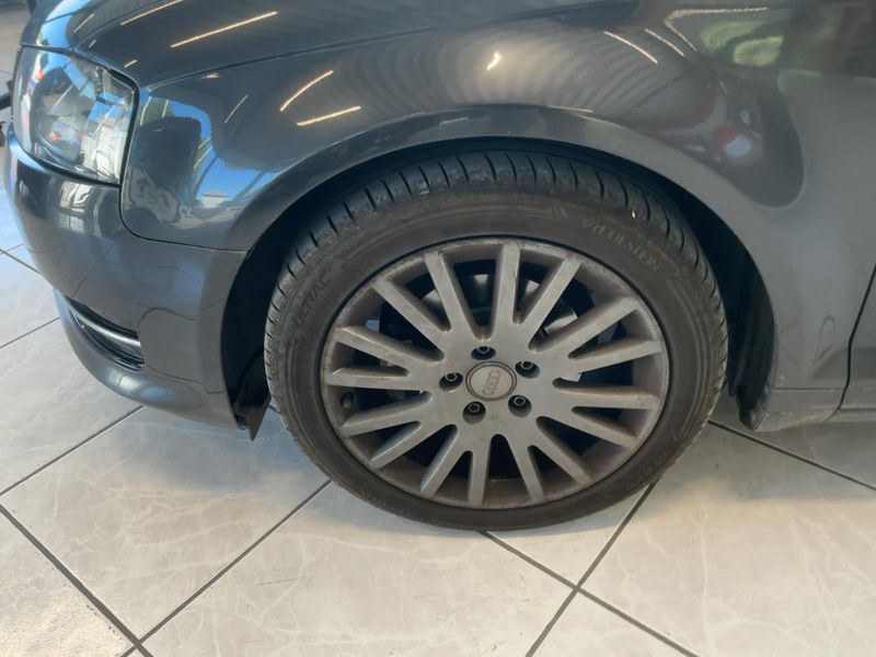 Audi A3 Sportback 1.2 TFSI Attraction 2012 – снимка 3