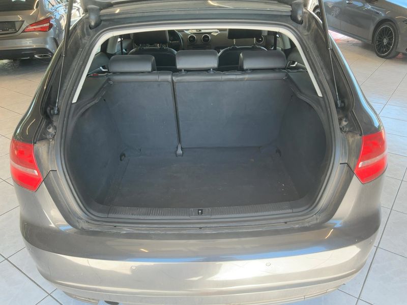 Audi A3 Sportback 1.2 TFSI Attraction — zdjęcie 10