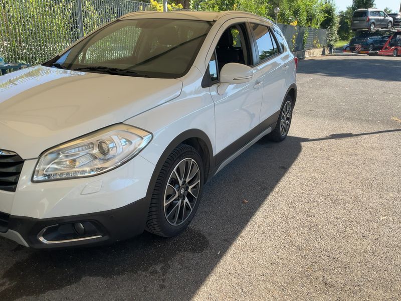 Suzuki SX4 S-Cross 1.6 Top 2WD — zdjęcie 2
