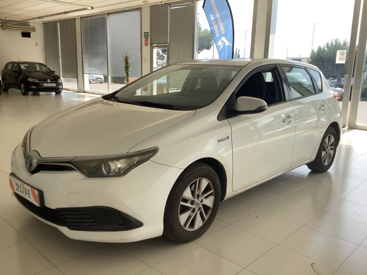 Toyota Auris 1.8 Hybrid Cool