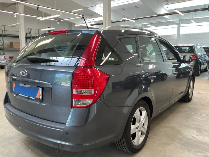 Kia cee'd 1.4 Edition 7 — zdjęcie 2