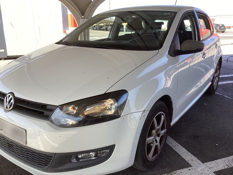 Volkswagen Polo 1.2 TSI Advance 2013 – снимка 2