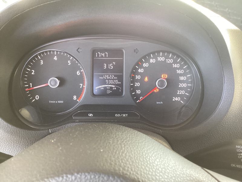 Volkswagen Polo 1.2 TSI Advance 2013 – снимка 18