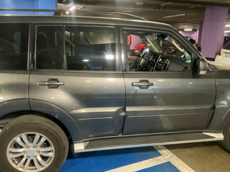 Mitsubishi Pajero 3.2 DI-D Kaiteki — zdjęcie 7