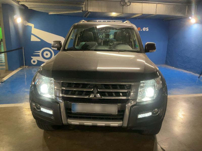 Mitsubishi Pajero 3.2 DI-D Kaiteki — zdjęcie 9