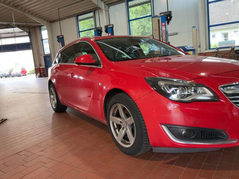 Opel Insignia Sports Tourer 2.0 CDTI Biturbo Innovation 4x4 2013 – снимка 12