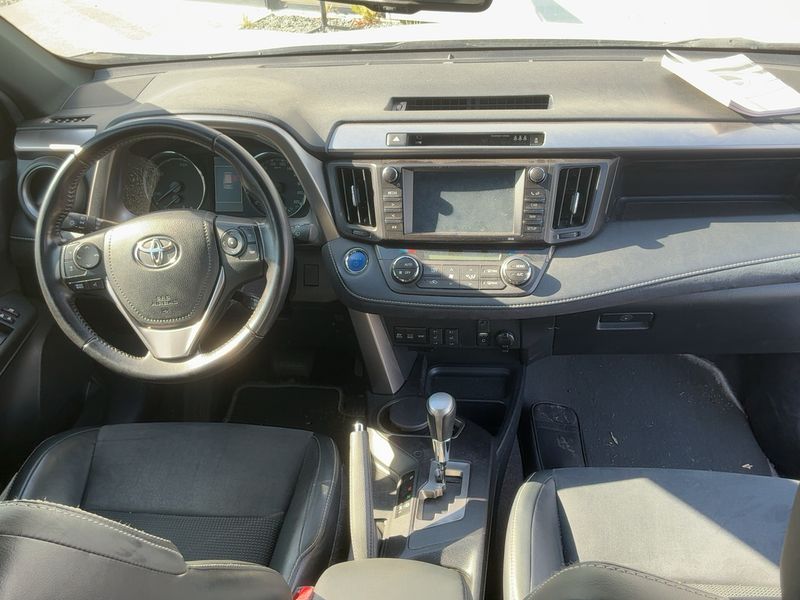 Toyota RAV 4 2.5 Hybrid Design 2016 – снимка 17