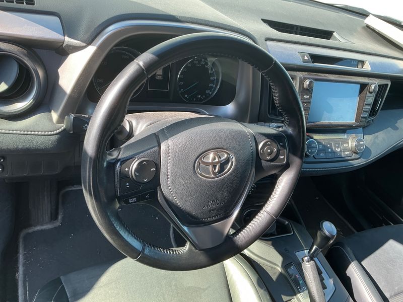 Toyota RAV 4 2.5 Hybrid Design 2016 – снимка 22