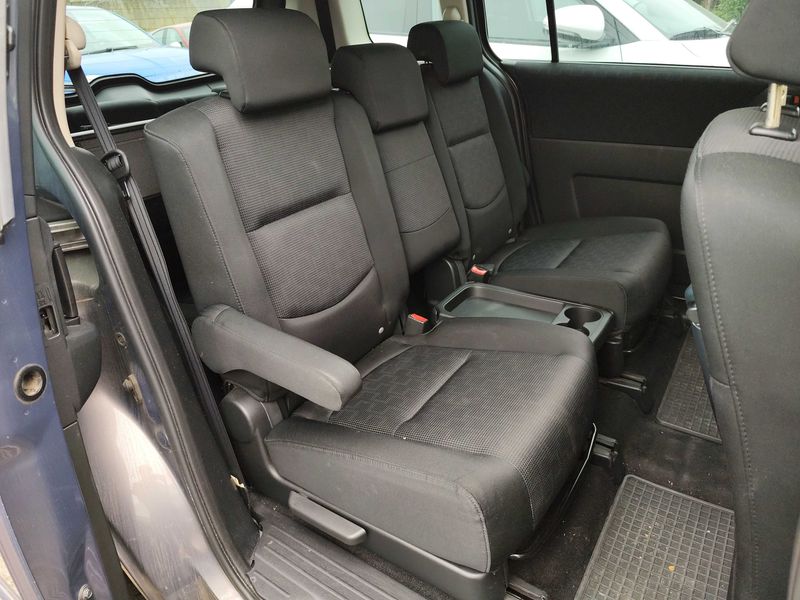 Mazda 5 2.0 Diesel CD Active+ — zdjęcie 13