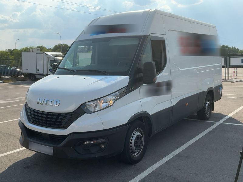 Iveco Daily 2.3 Diesel HKa 33 S V Radstand 3520 L