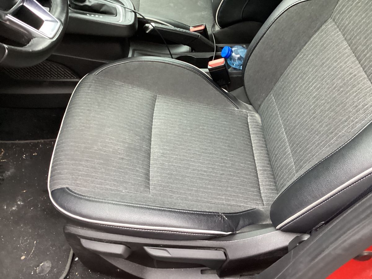 Renault Clio 2020 — photo 36