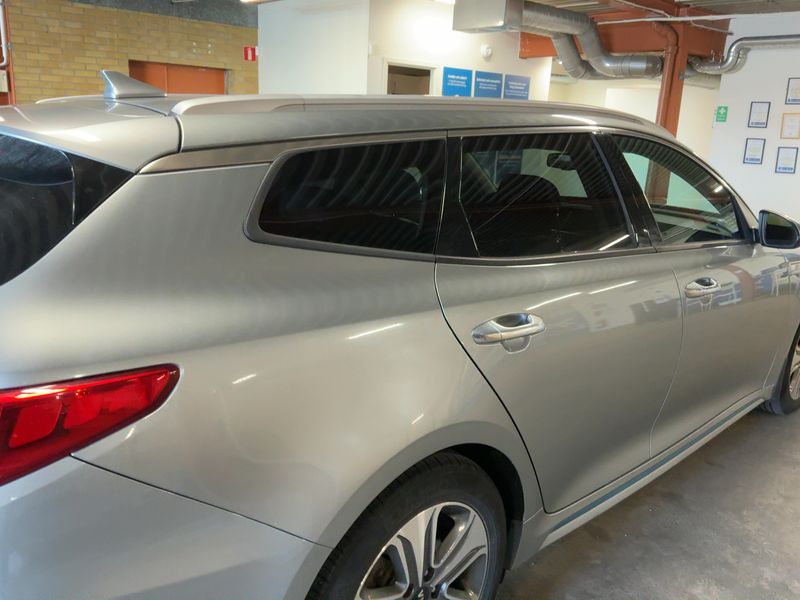 Kia Optima 2.0 Hybrid Attract — zdjęcie 6