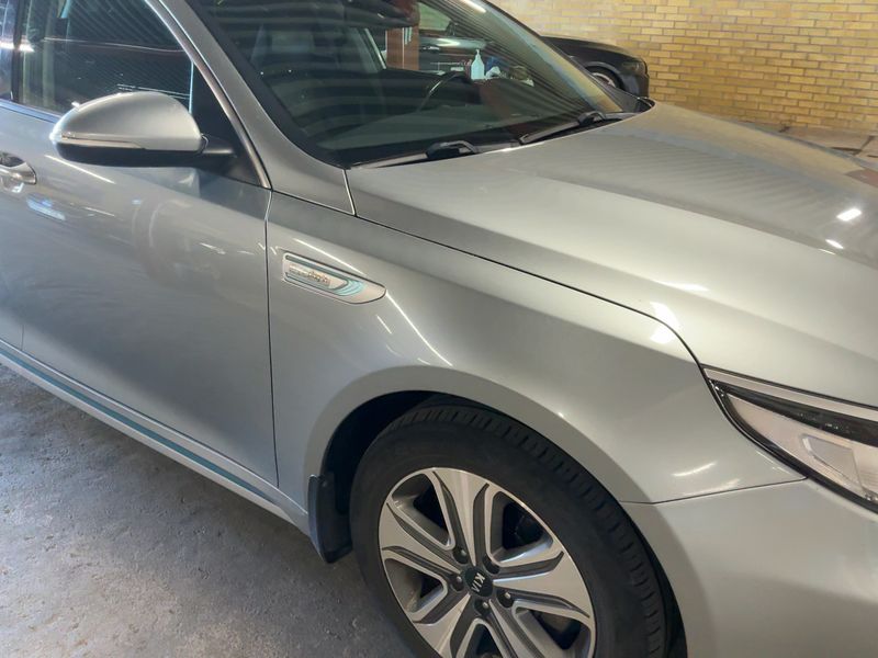 Kia Optima 2.0 Hybrid Attract — zdjęcie 8