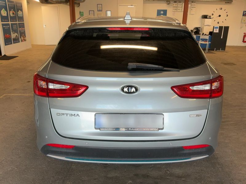 Kia Optima 2.0 Hybrid Attract — zdjęcie 5