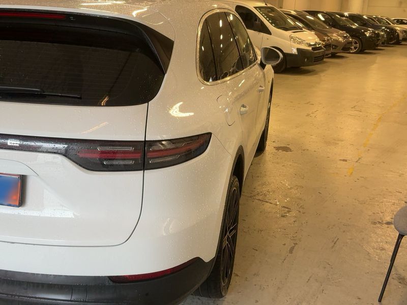 Porsche Cayenne E-Hybrid — zdjęcie 6