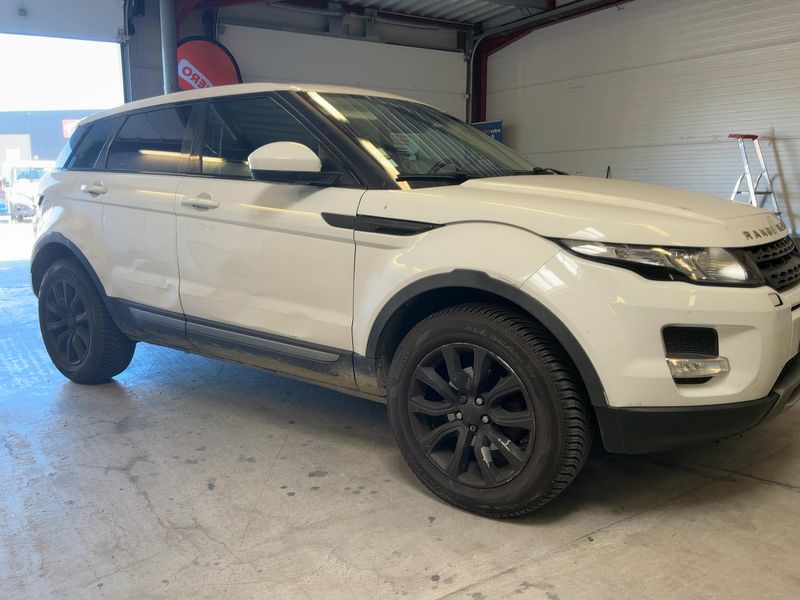 Land Rover Evoque 2.2 Td4 Pure 2015 – снимка 12