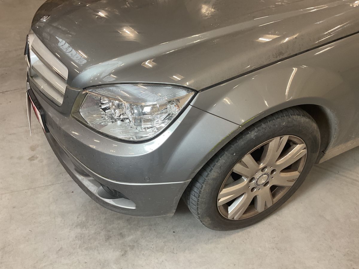 Mercedes-Benz C-Klasse 2010 — photo 54
