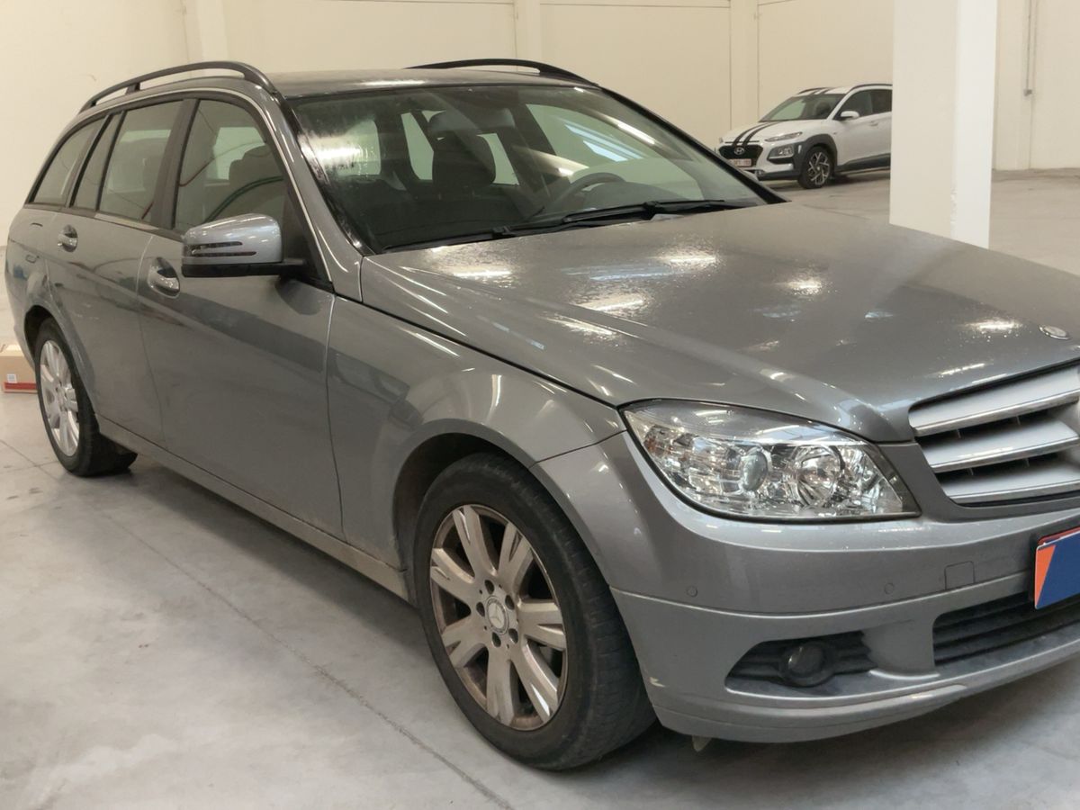 Mercedes-Benz C-Klasse 2010 — photo 13