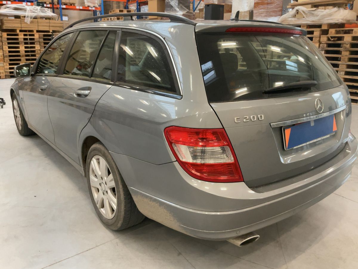 Mercedes-Benz C-Klasse 2010 — photo 7