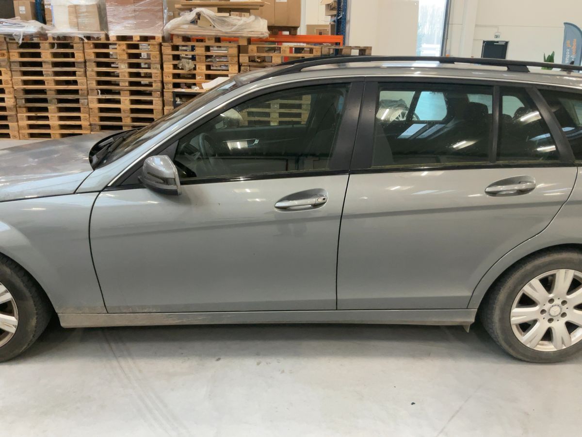 Mercedes-Benz C-Klasse 2010 — photo 5