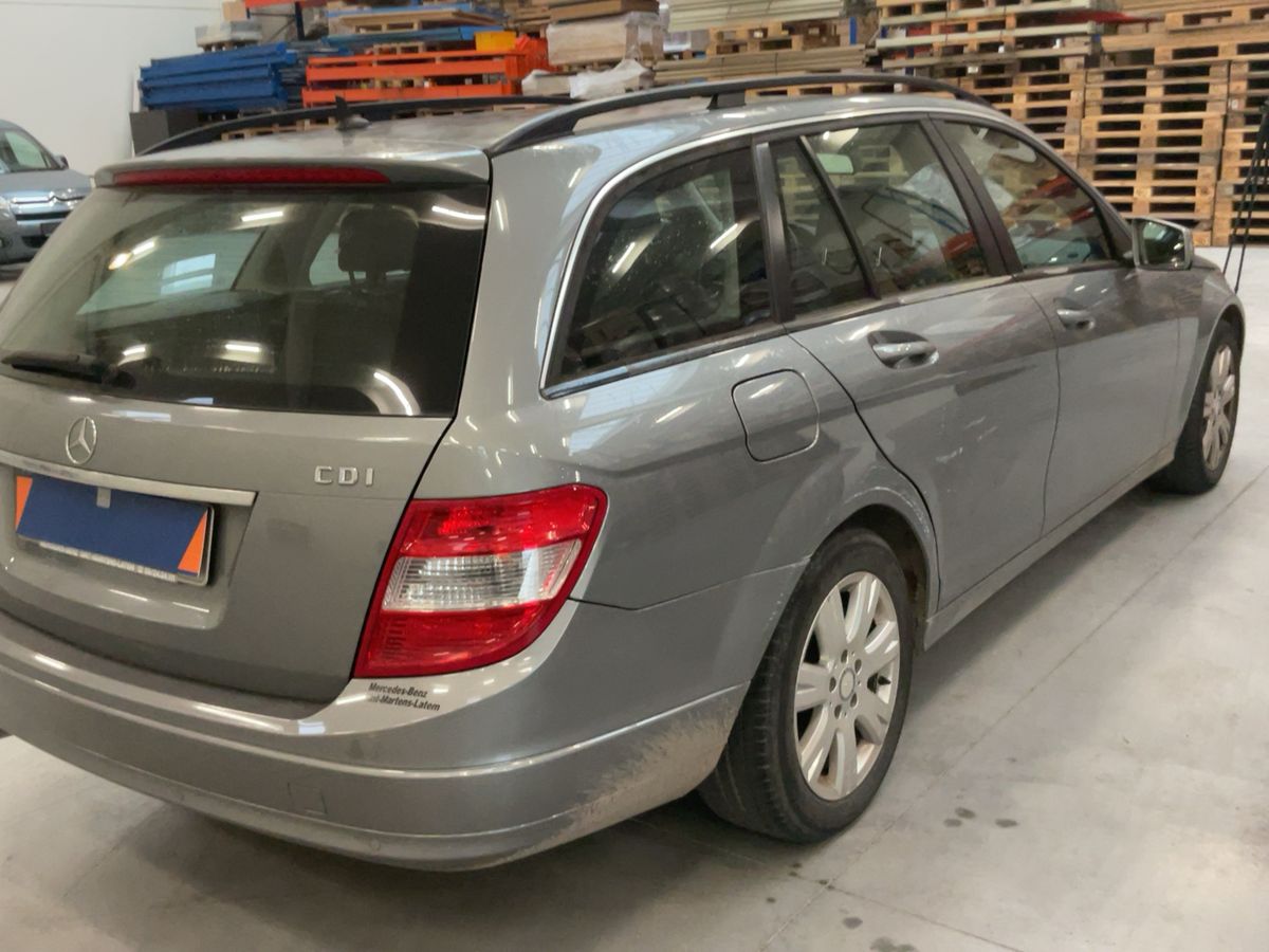 Mercedes-Benz C-Klasse 2010 — photo 9