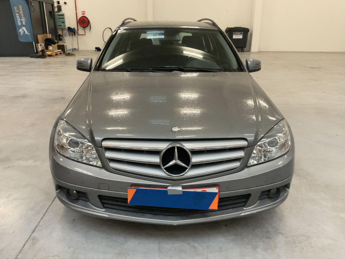 Mercedes-Benz C-Klasse 2010 — photo 15