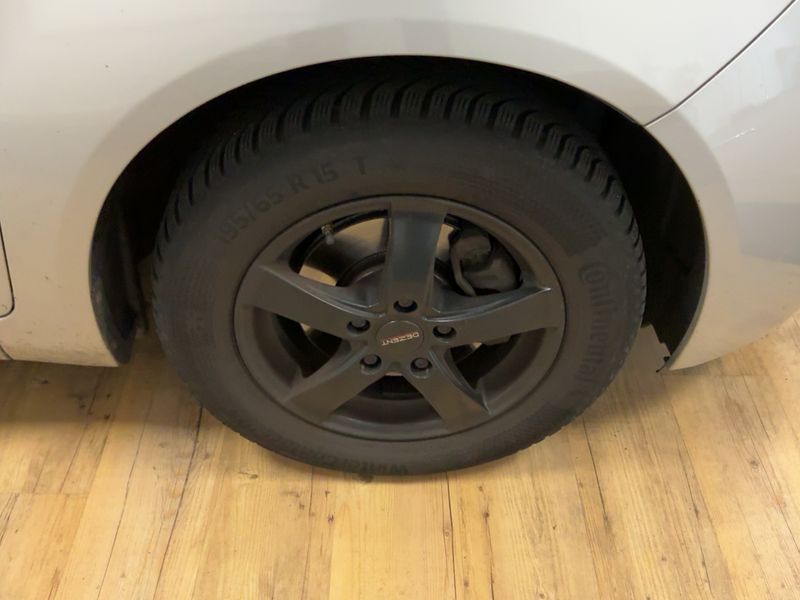 Hyundai ix20 1.6 Comfort 2017 – снимка 11