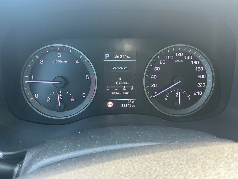 Hyundai Tucson 2.0 CRDi Mild-Hybrid LEVEL 6 4WD — zdjęcie 13