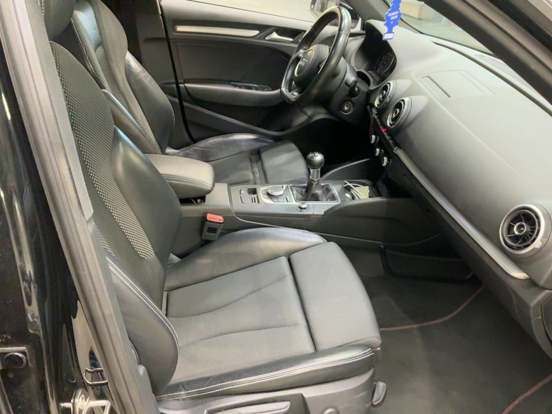 Audi A3 Sportback 2.0 TDI S line Sportpaket 2015 – снимка 16