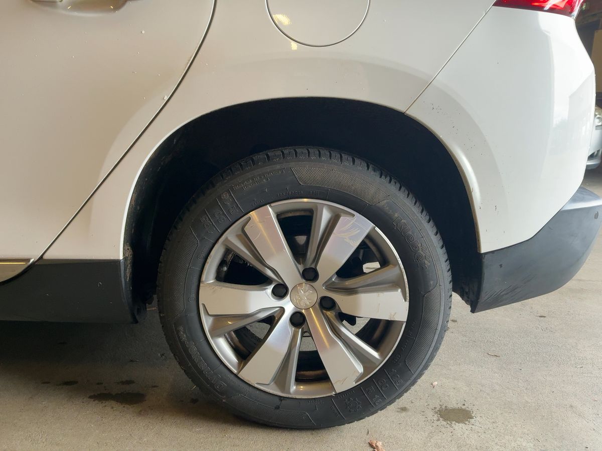 Peugeot 2008 2016 — photo 6