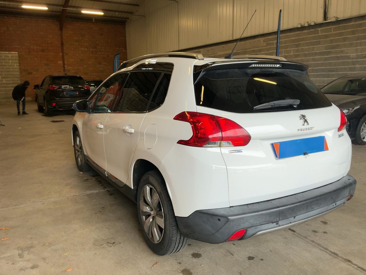 Peugeot 2008 2016 — photo 7