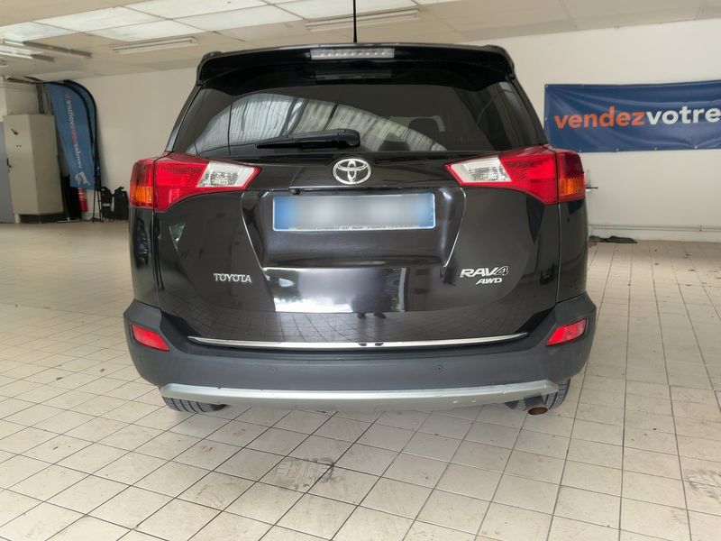 Toyota RAV 4 2.0 D-4D Life — zdjęcie 5
