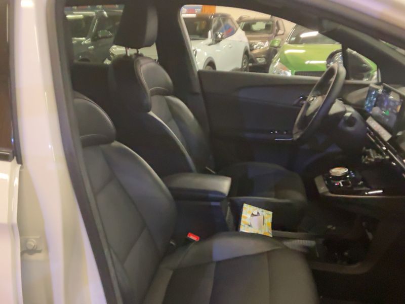 MG 4 electric drive 150 kW Comfort — zdjęcie 11