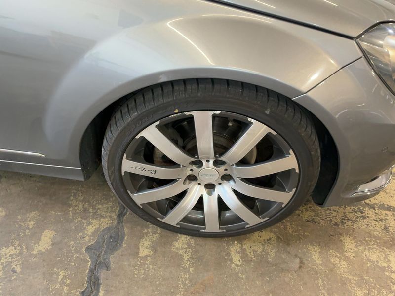 Mercedes-Benz C-Klasse C 220 CDI BlueEfficiency Avantgarde 2012 – снимка 11