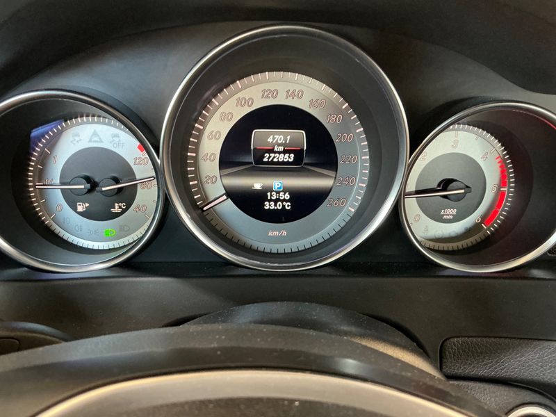 Mercedes-Benz C-Klasse C 220 CDI BlueEfficiency Avantgarde 2012 – снимка 19