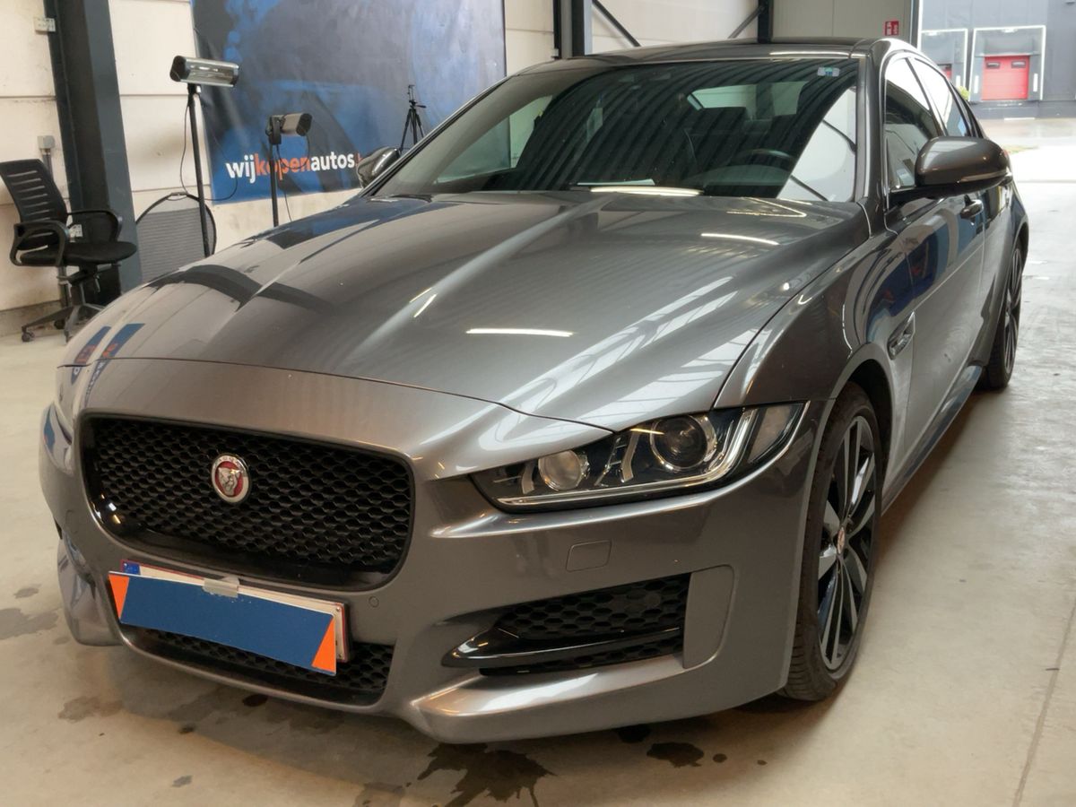 Jaguar XE 2016