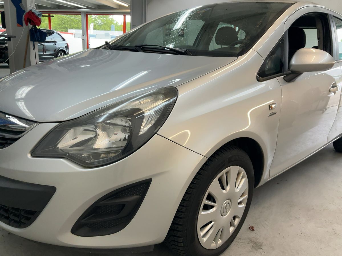 Opel Corsa 1.4 Active