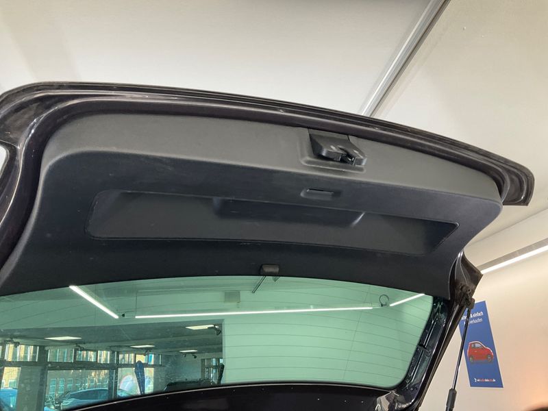 Volkswagen Polo 1.4 TDI Lounge BlueMotion Tech 2016 – снимка 31