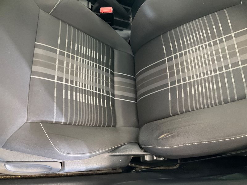 Volkswagen Polo 1.4 TDI Lounge BlueMotion Tech 2016 – снимка 28