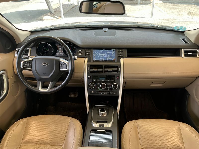 Land Rover Discovery Sport 2.0 Td4 HSE — zdjęcie 12