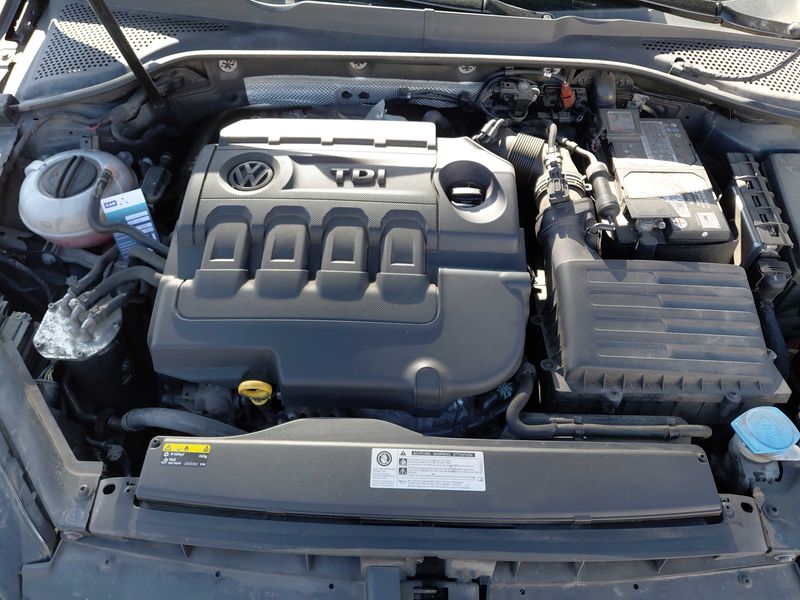 Volkswagen Golf VII 1.6 TDI Comfortline BlueMotion — zdjęcie 8