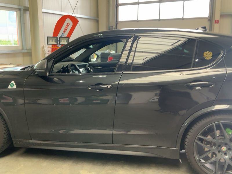 Alfa Romeo Stelvio 2.9 V6 Bi-Turbo Quadrifoglio Q4 — zdjęcie 4