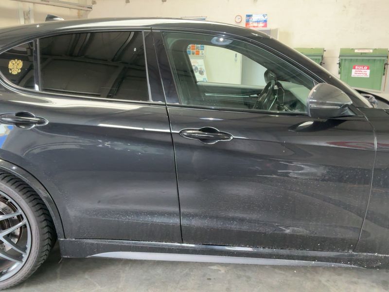 Alfa Romeo Stelvio 2.9 V6 Bi-Turbo Quadrifoglio Q4 — zdjęcie 7