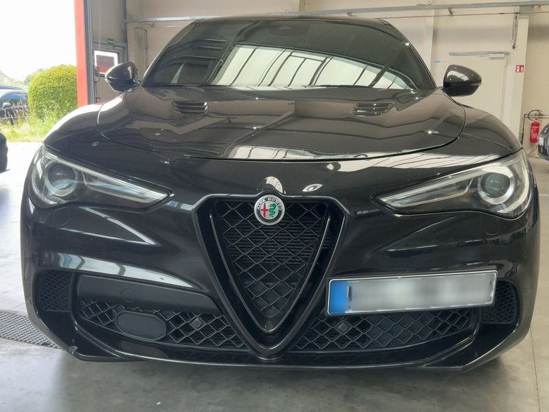 Alfa Romeo Stelvio 2.9 V6 Bi-Turbo Quadrifoglio Q4 — zdjęcie 9