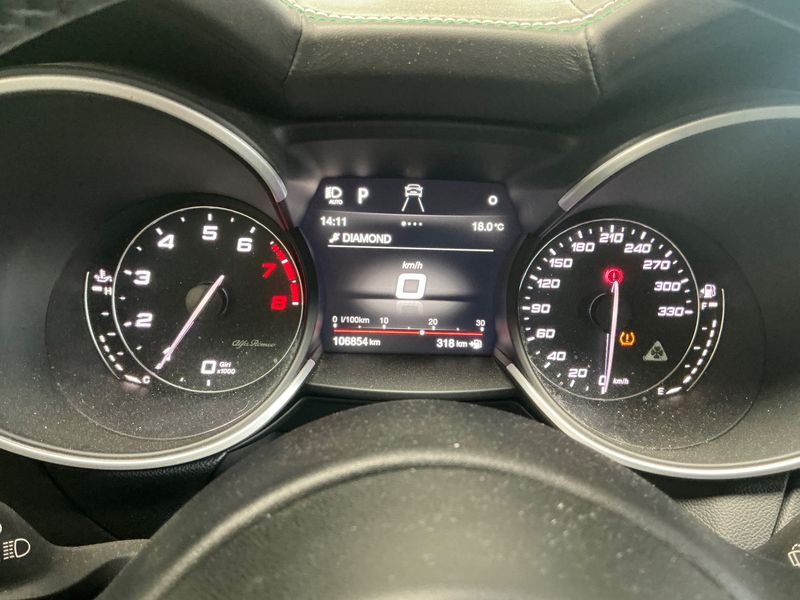 Alfa Romeo Stelvio 2.9 V6 Bi-Turbo Quadrifoglio Q4 — zdjęcie 13