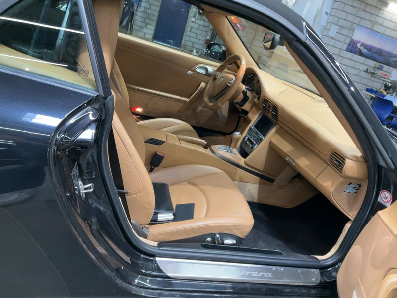 Porsche 911 997 Carrera Cabrio — zdjęcie 11